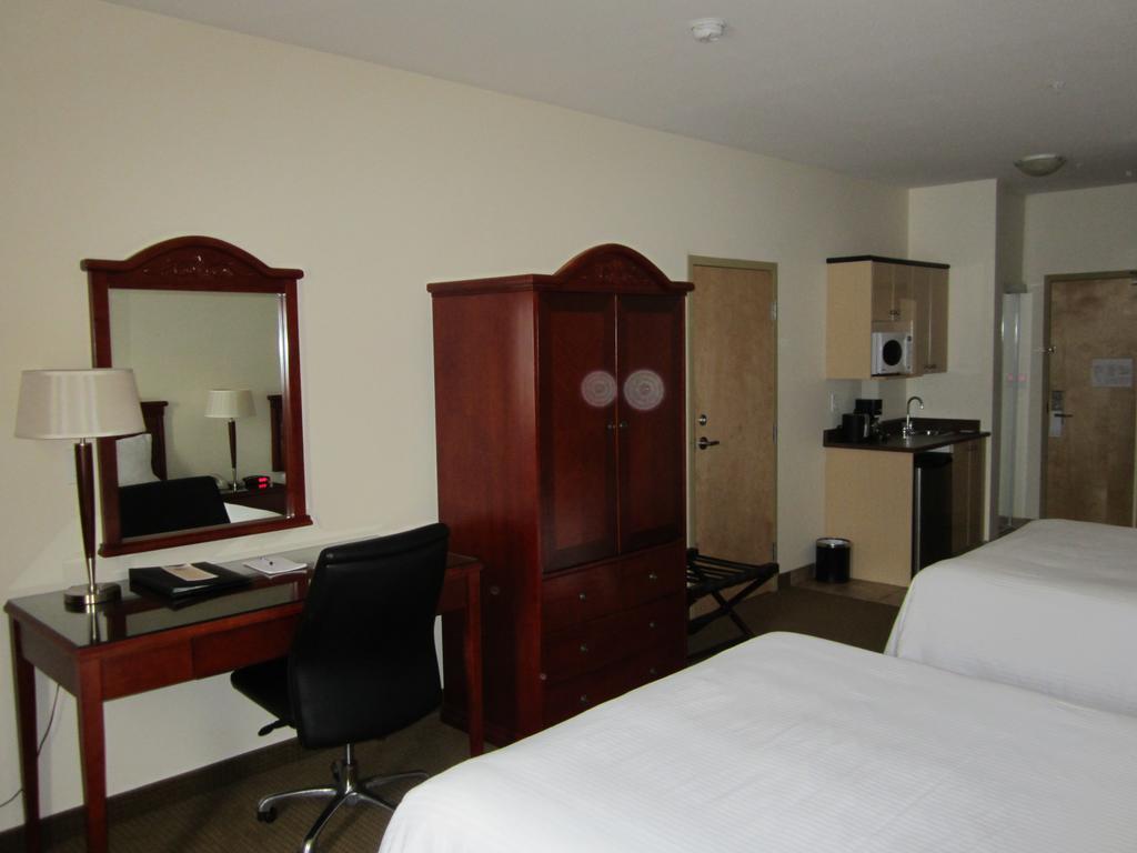 Trend Mountain Hotel & Conference Centre Tumbler Ridge Quarto foto