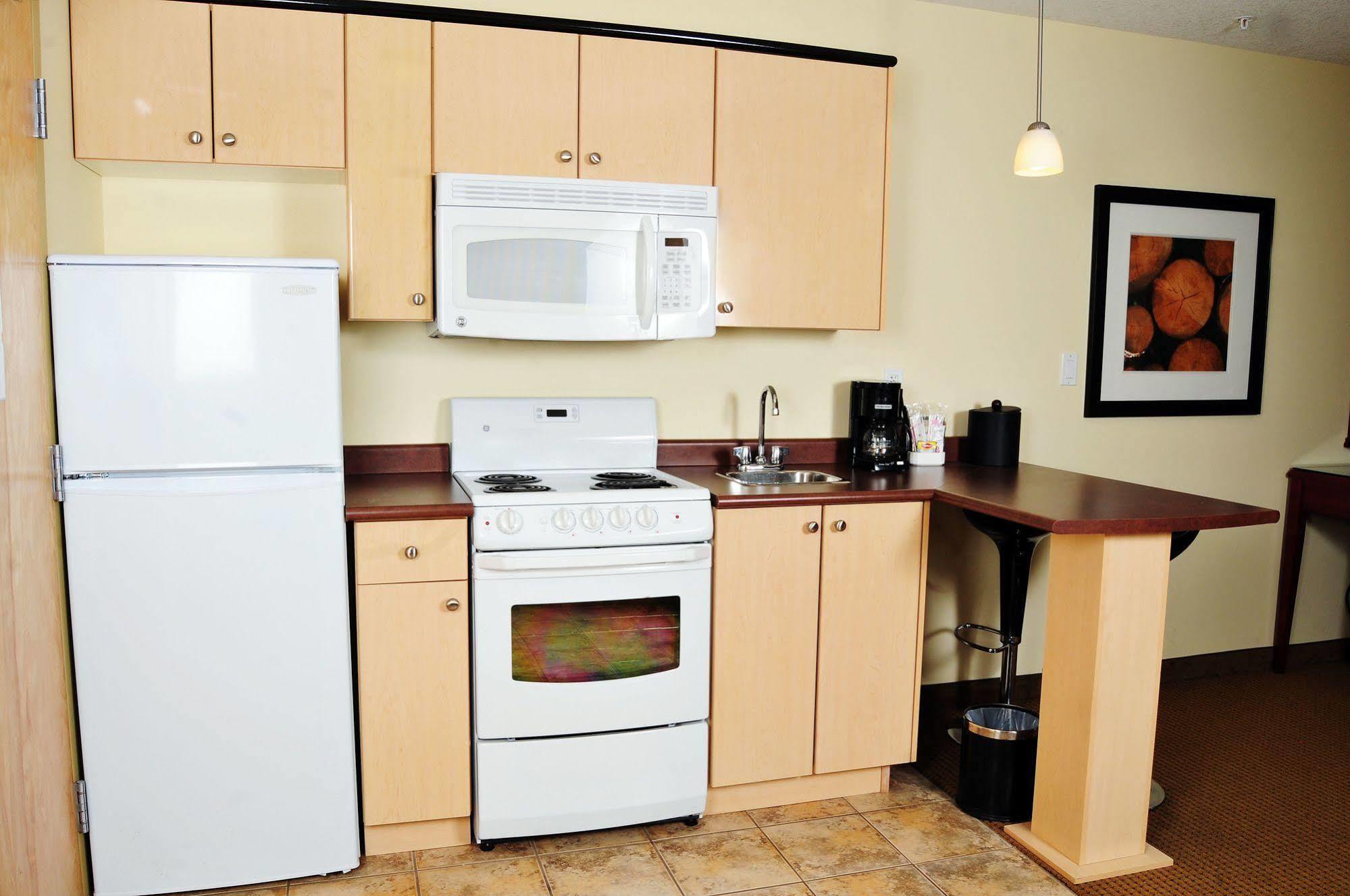 Trend Mountain Hotel & Conference Centre Tumbler Ridge Quarto foto